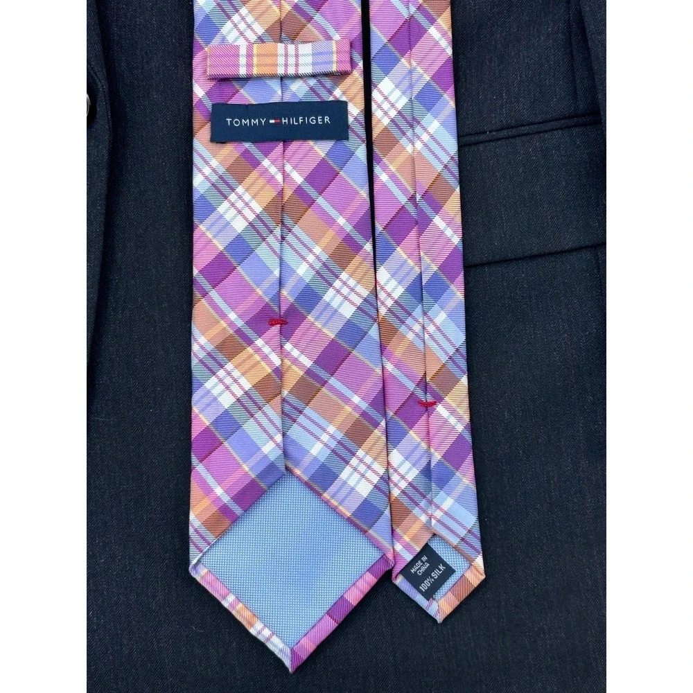 Tommy Hilfiger Pink Plaid Silk Tie‎ Preppy Coastal Prep Old Money Tie Belt 3.25